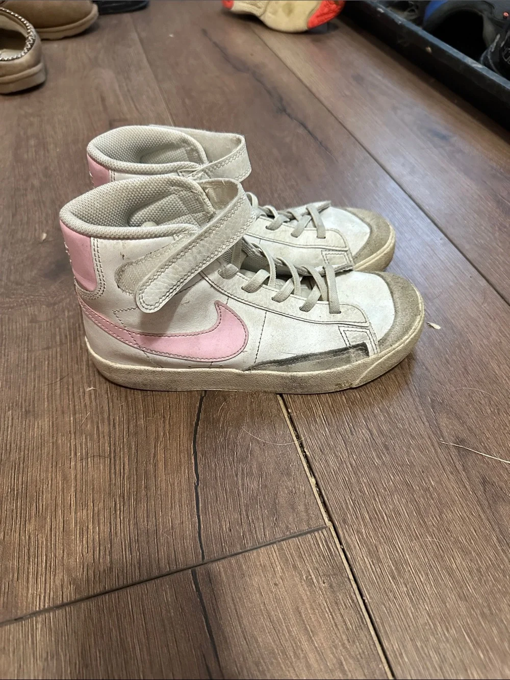 Nike Kids High-Top Sneakers in White and Pink